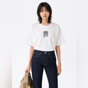 Authentic Burberry oversized fits tee
